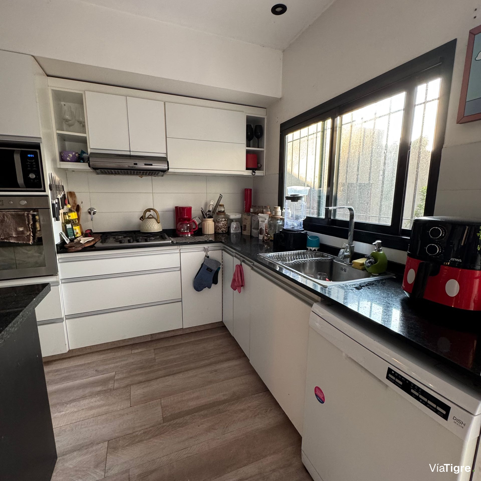 Casa Venta 3 ambientes, jardin, Beccar cerca av.