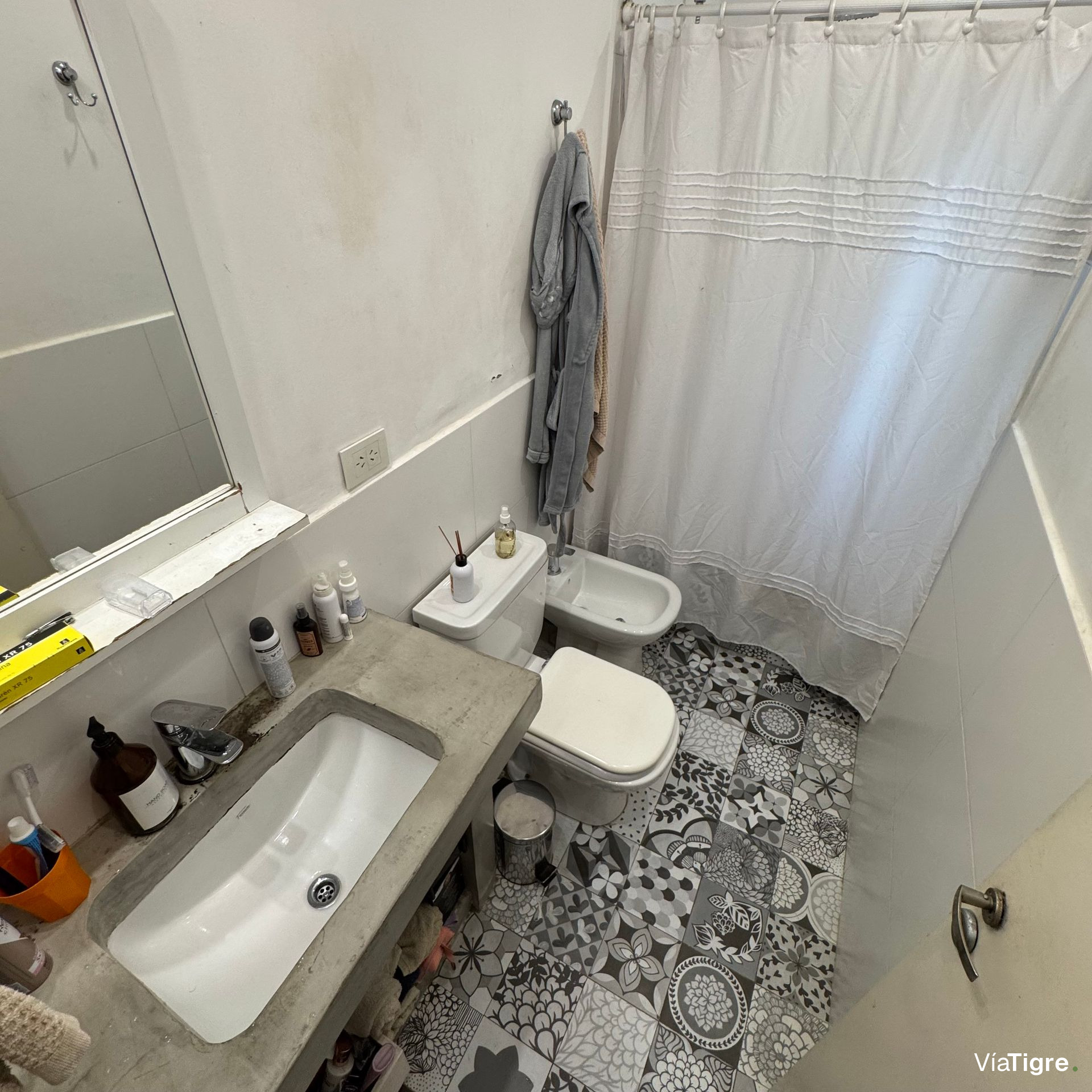 Casa Venta 3 ambientes, jardin, Beccar cerca av.