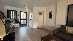 House for Sale 3 Rooms, Garden, Beccar Near Avenue