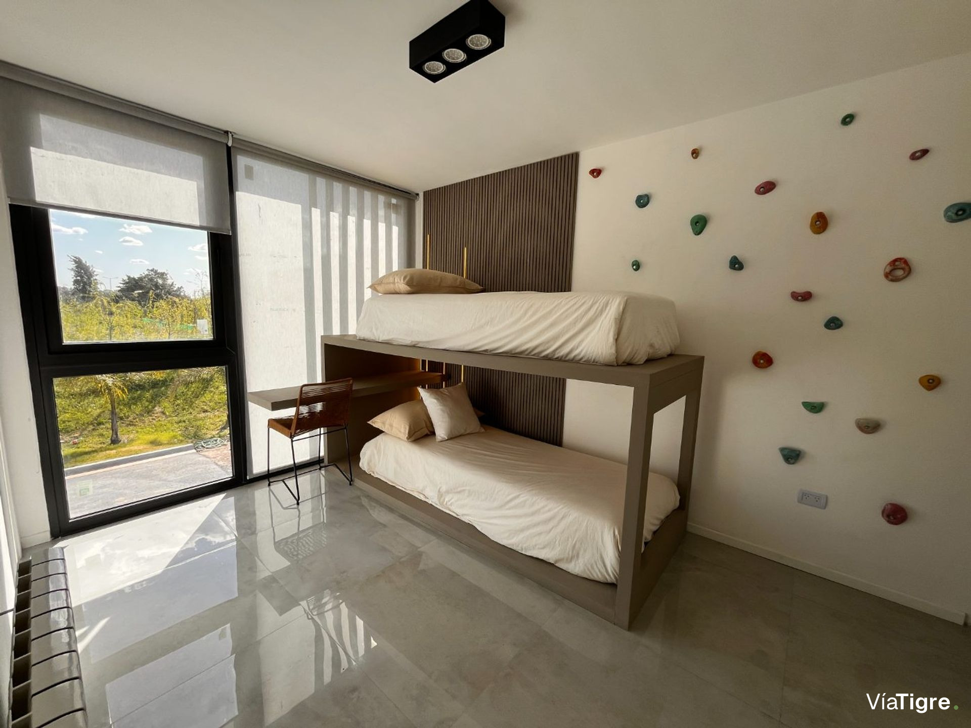 Vende triplex 4 amb cochera terraza parrilla Tigre
