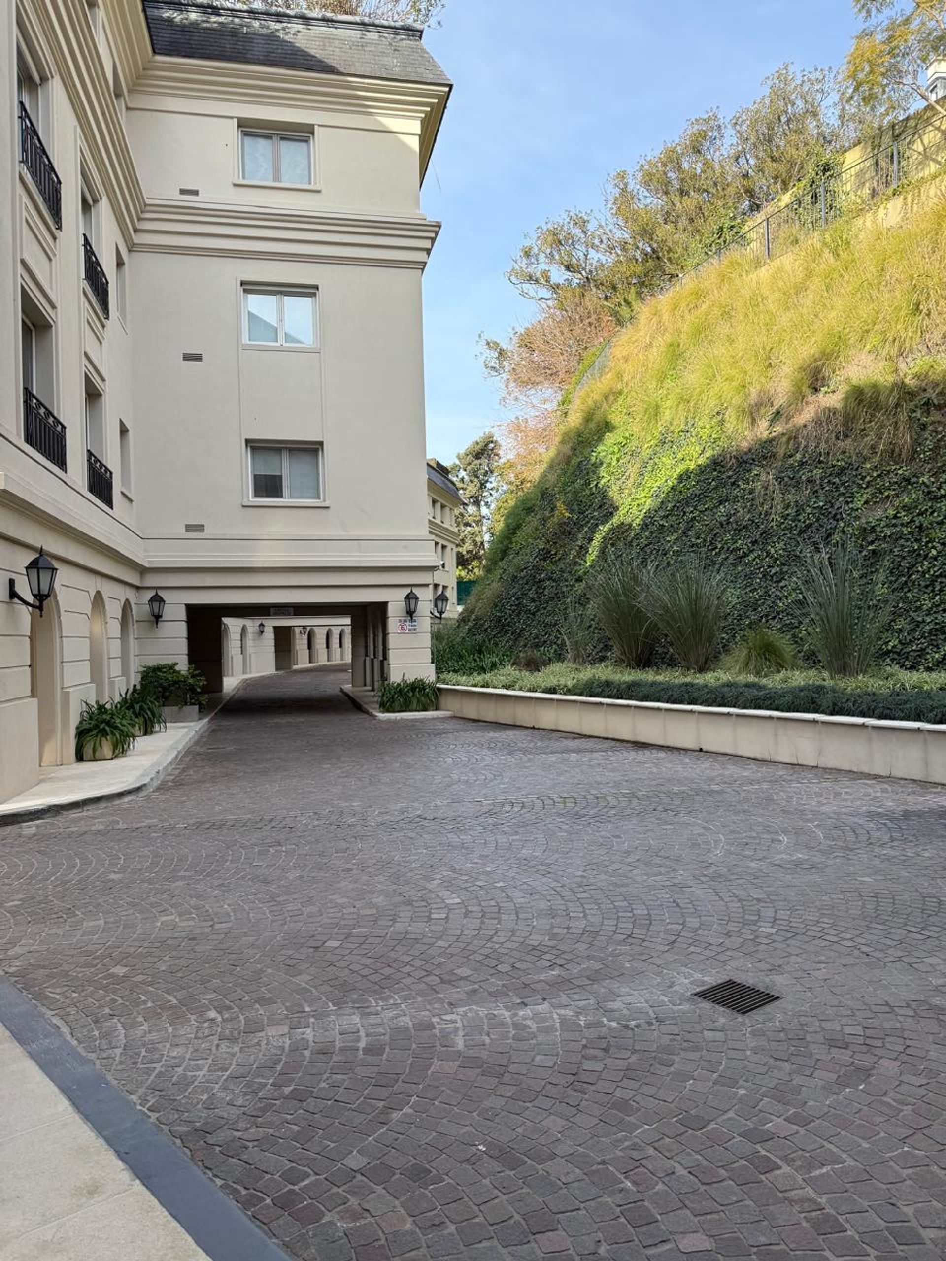 Venta Departamento Barrancas Al Rio