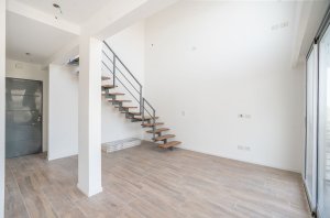 Sale 2-room Expandable Loft with Garage