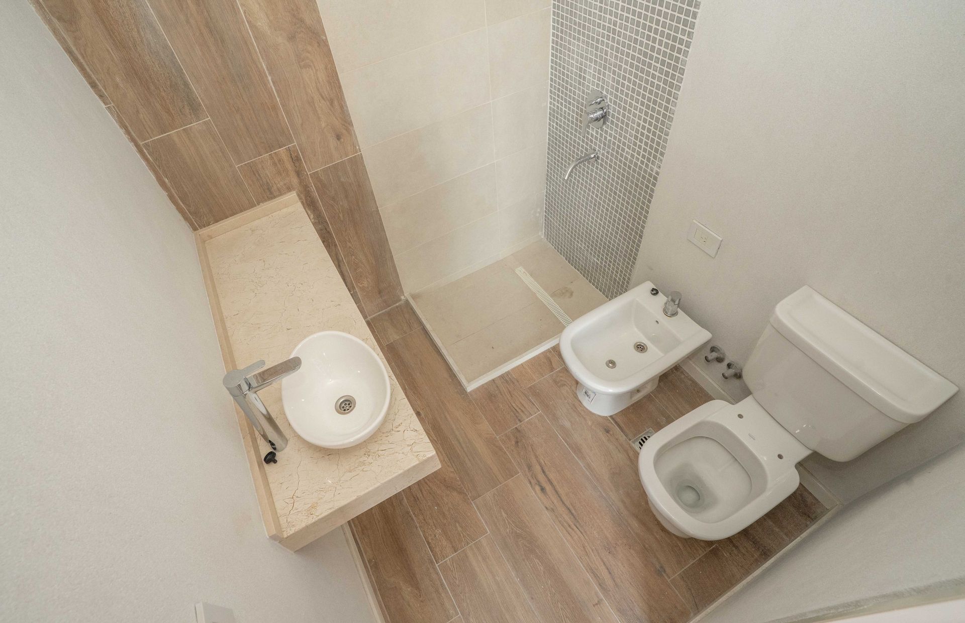 Duplex Ampliable Con Dos Cocheras Y Pileta