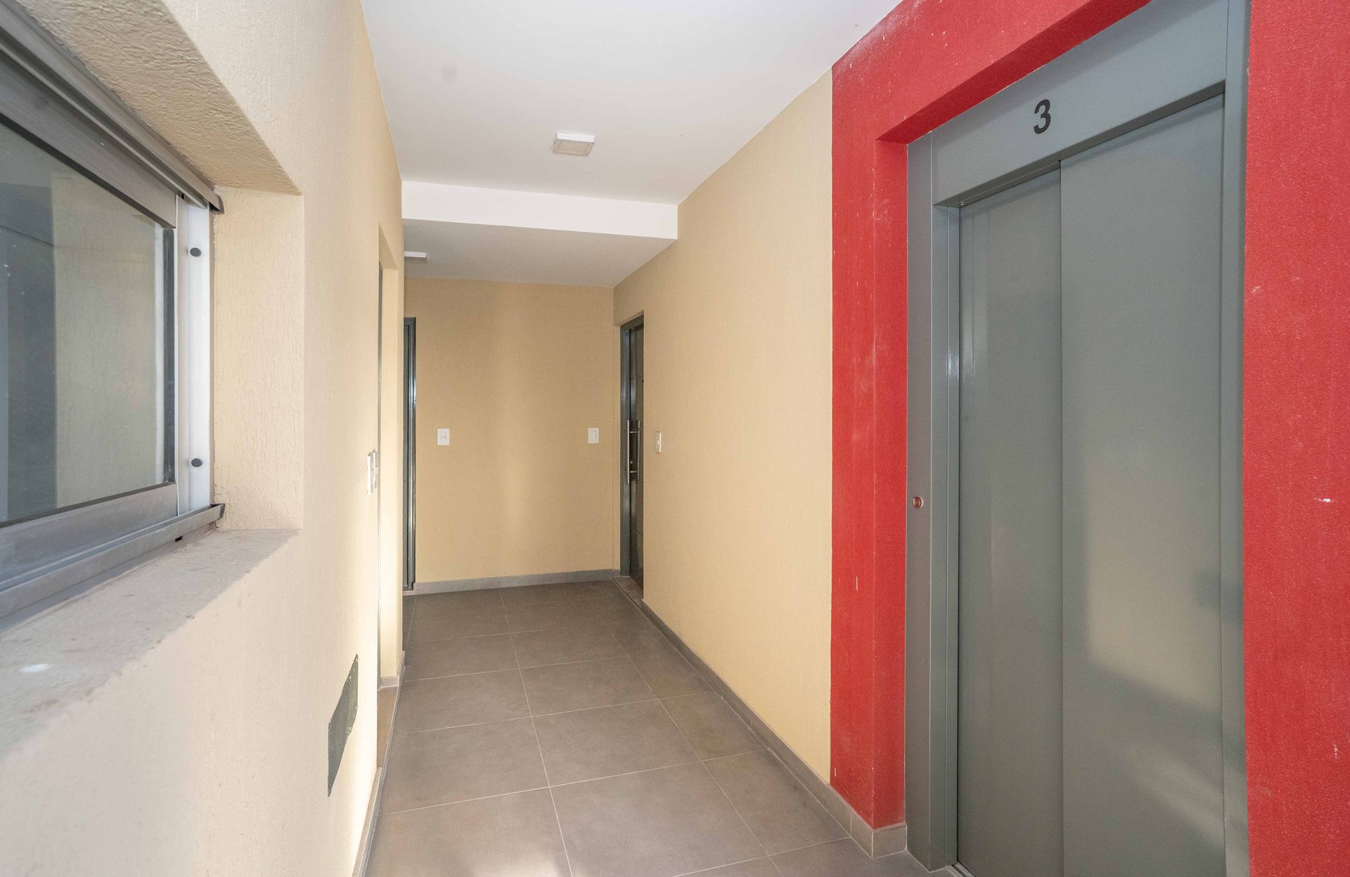 Duplex Ampliable Con Dos Cocheras Y Pileta