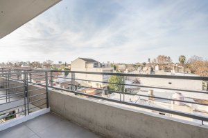 Duplex Ampliable Con Dos Cocheras Y Pileta