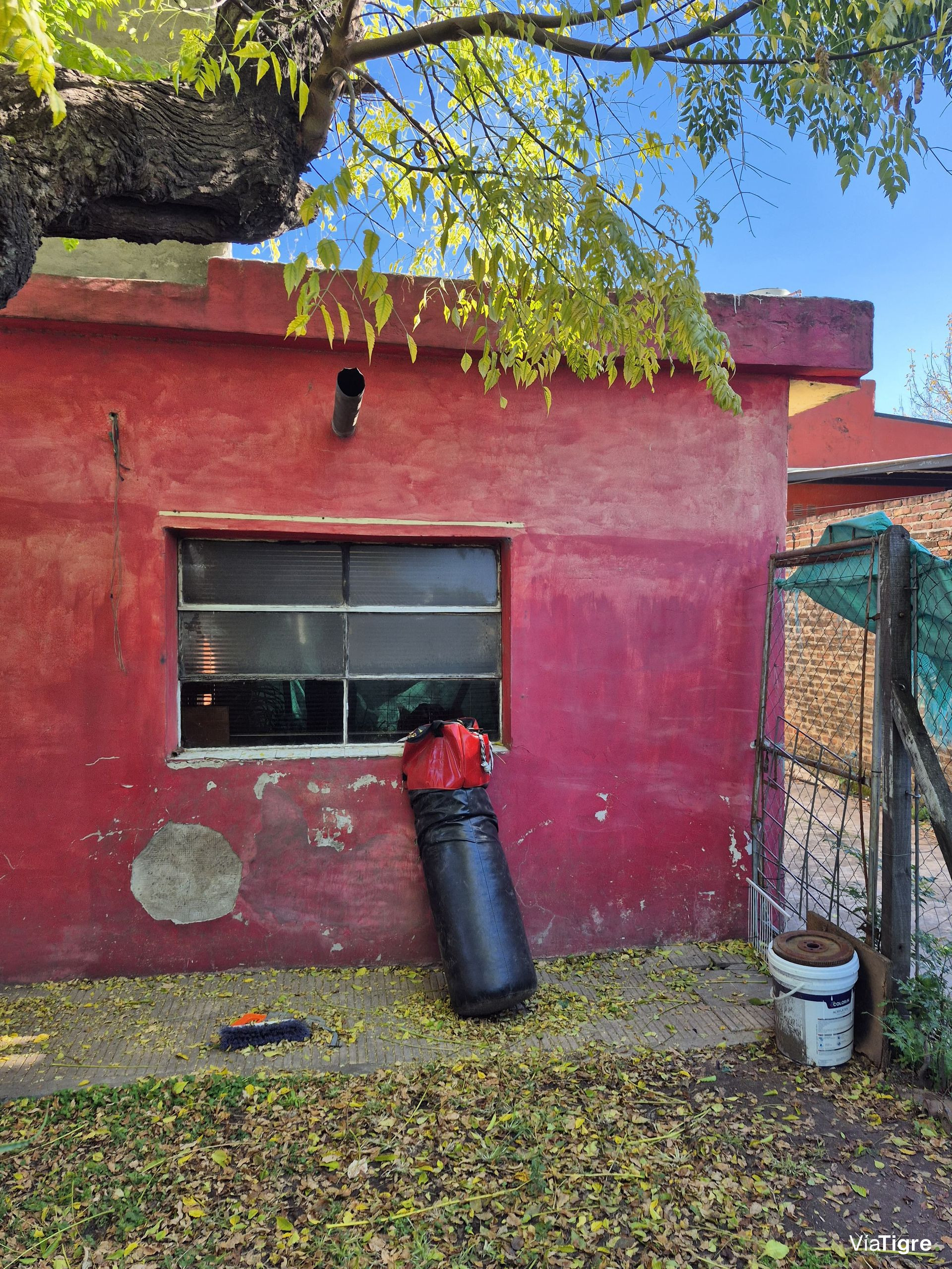 Casa En Venta De 4 Amb En Benavidez Centro