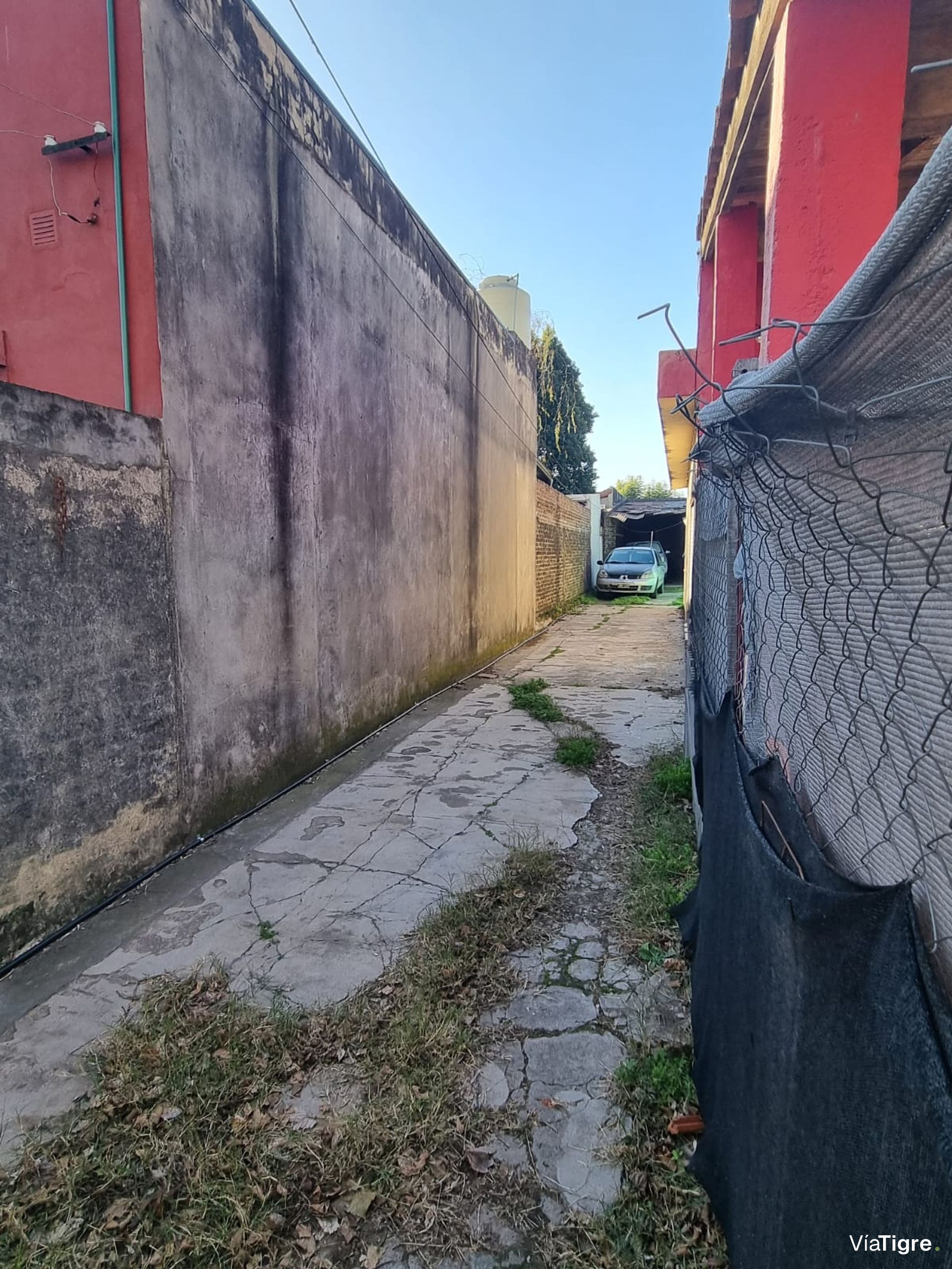 Casa En Venta De 4 Amb En Benavidez Centro