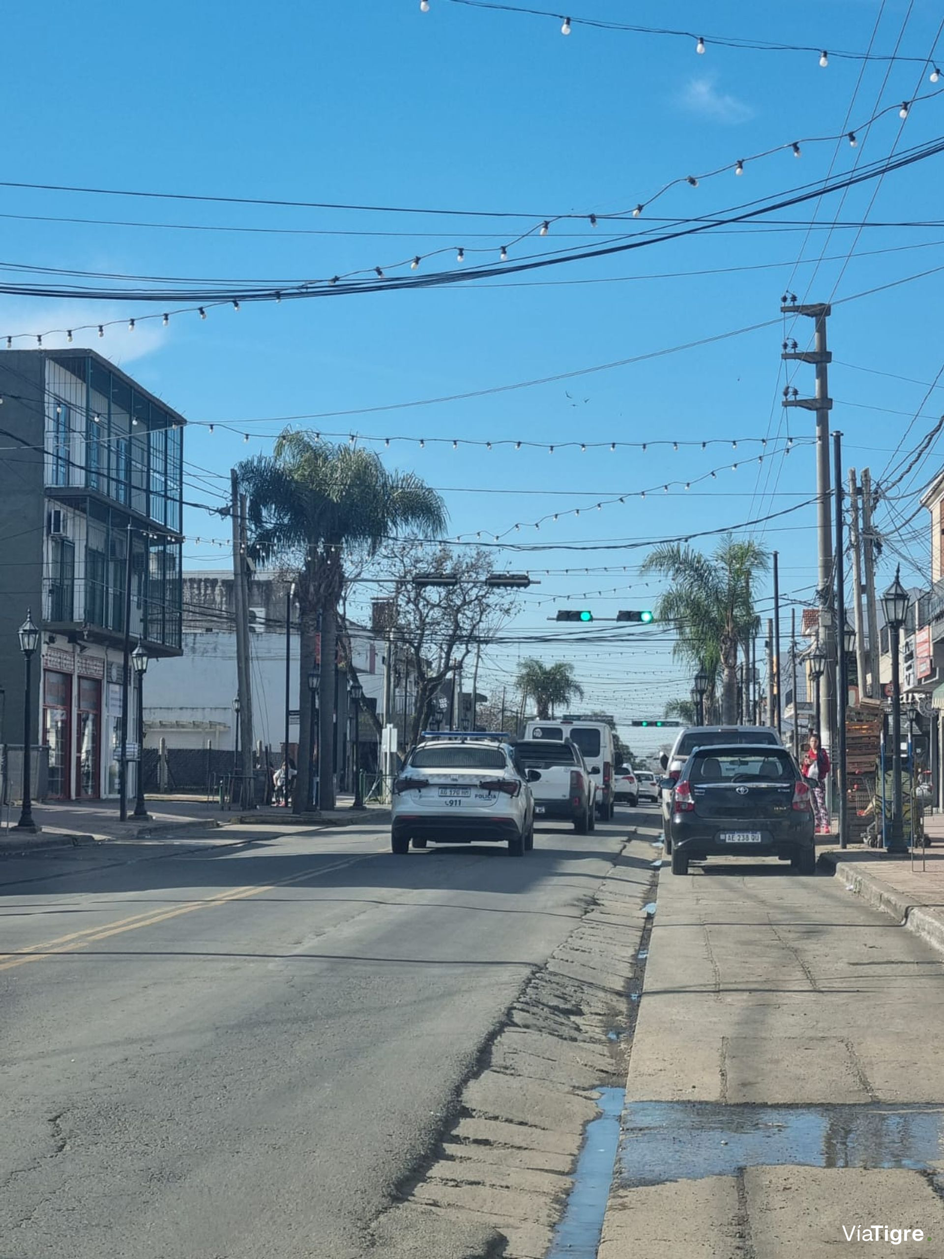 Casa En Venta De 4 Amb En Benavidez Centro
