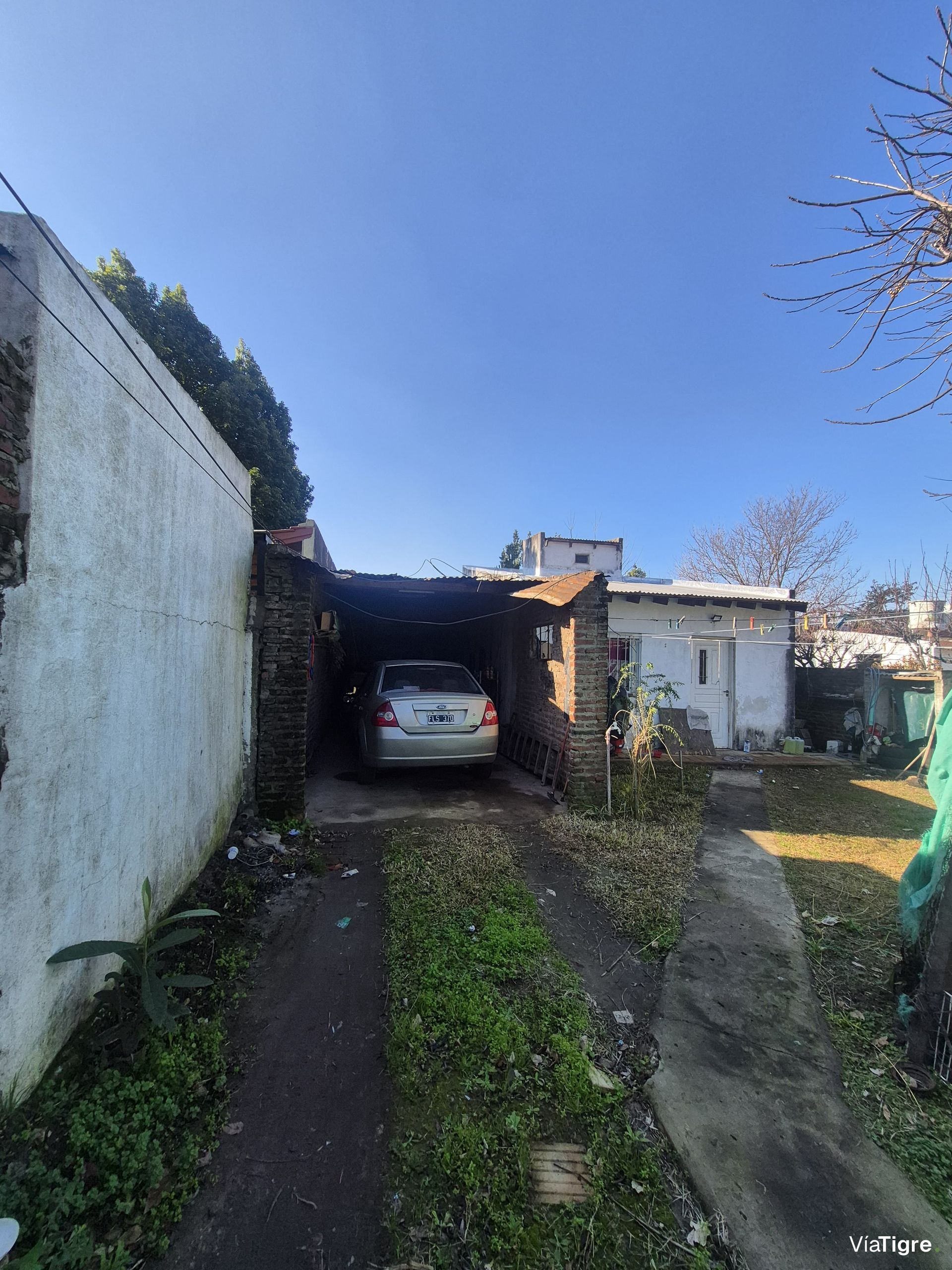 Casa En Venta De 4 Amb En Benavidez Centro