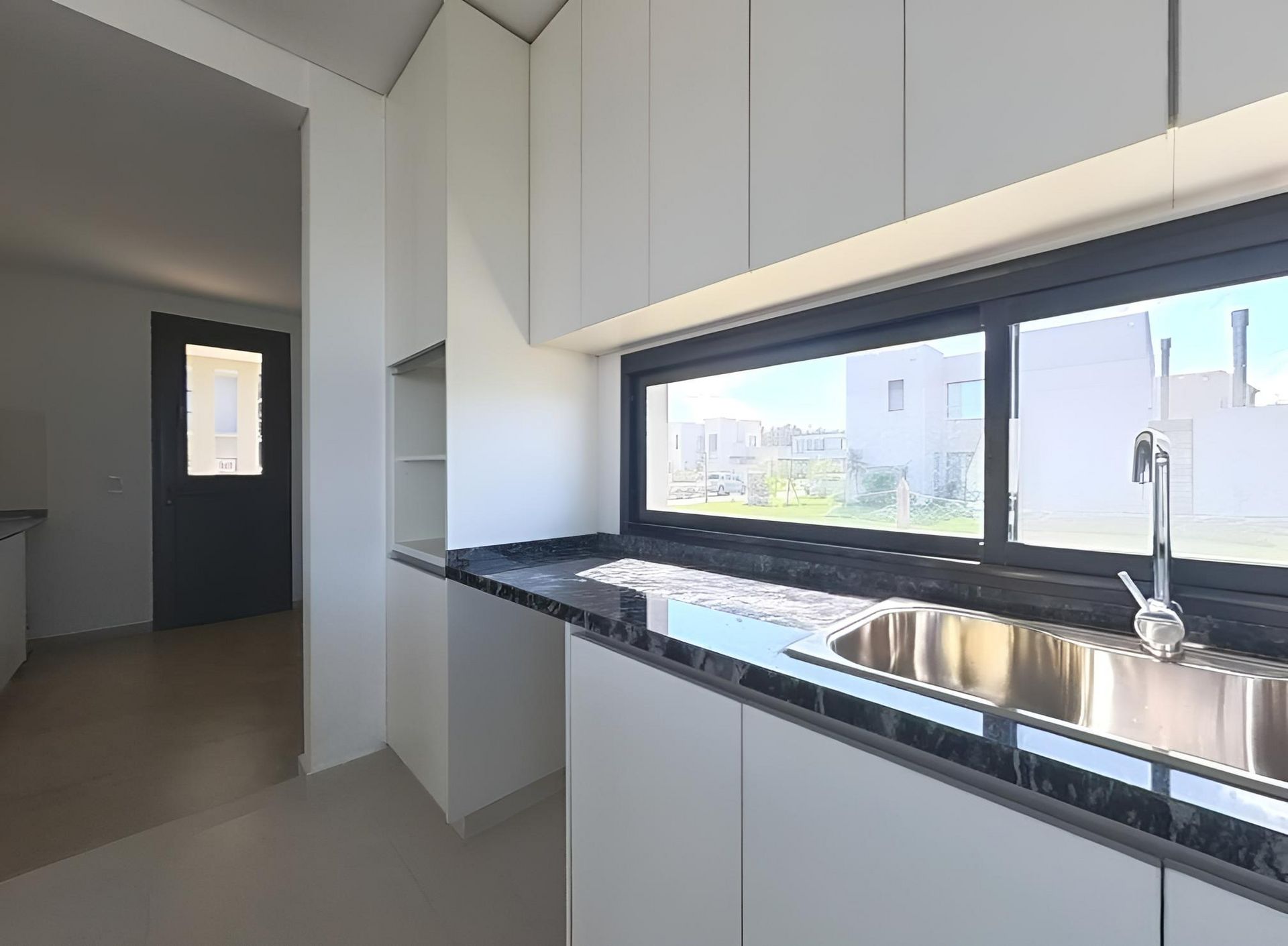 Casa En Venta A Laguna Barrio Santa Ana 4 Dorm.
