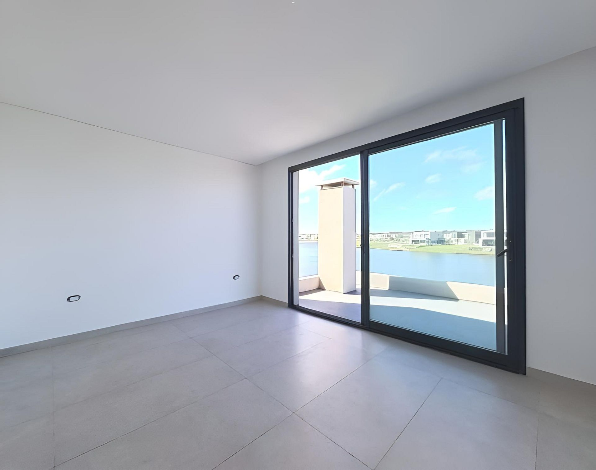Casa En Venta A Laguna Barrio Santa Ana 4 Dorm.
