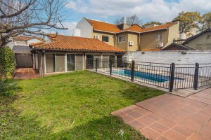 Venta Casa 4 Ambientes La Lucila Pileta