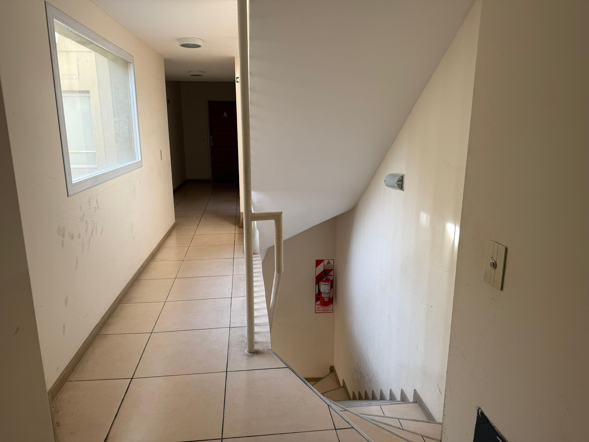 Monoambiente alquiler San Fernando balcón parrilla