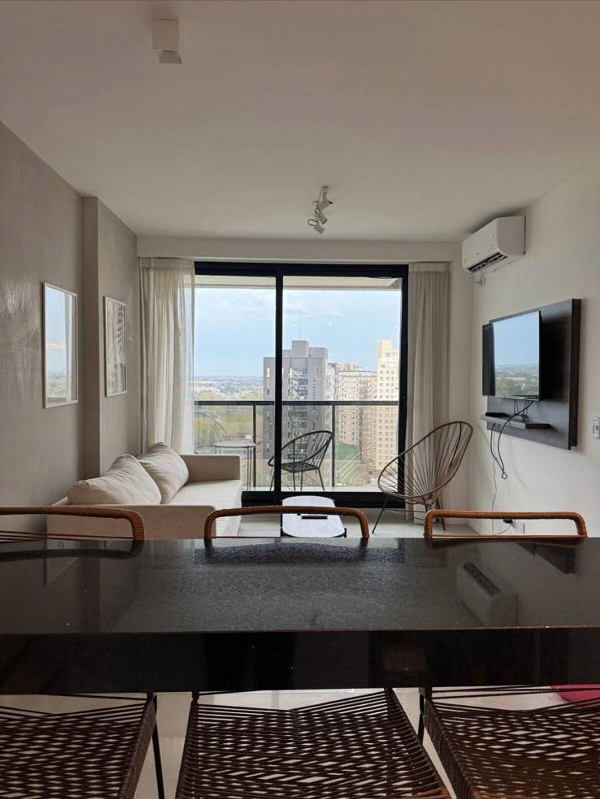 Apartment 2 rooms for rent, Brickell Tigre, Garage