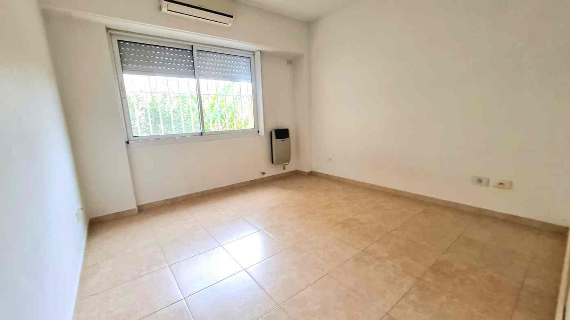 Venta departamento 3 amb, balcón 2 cocheras, Tigre