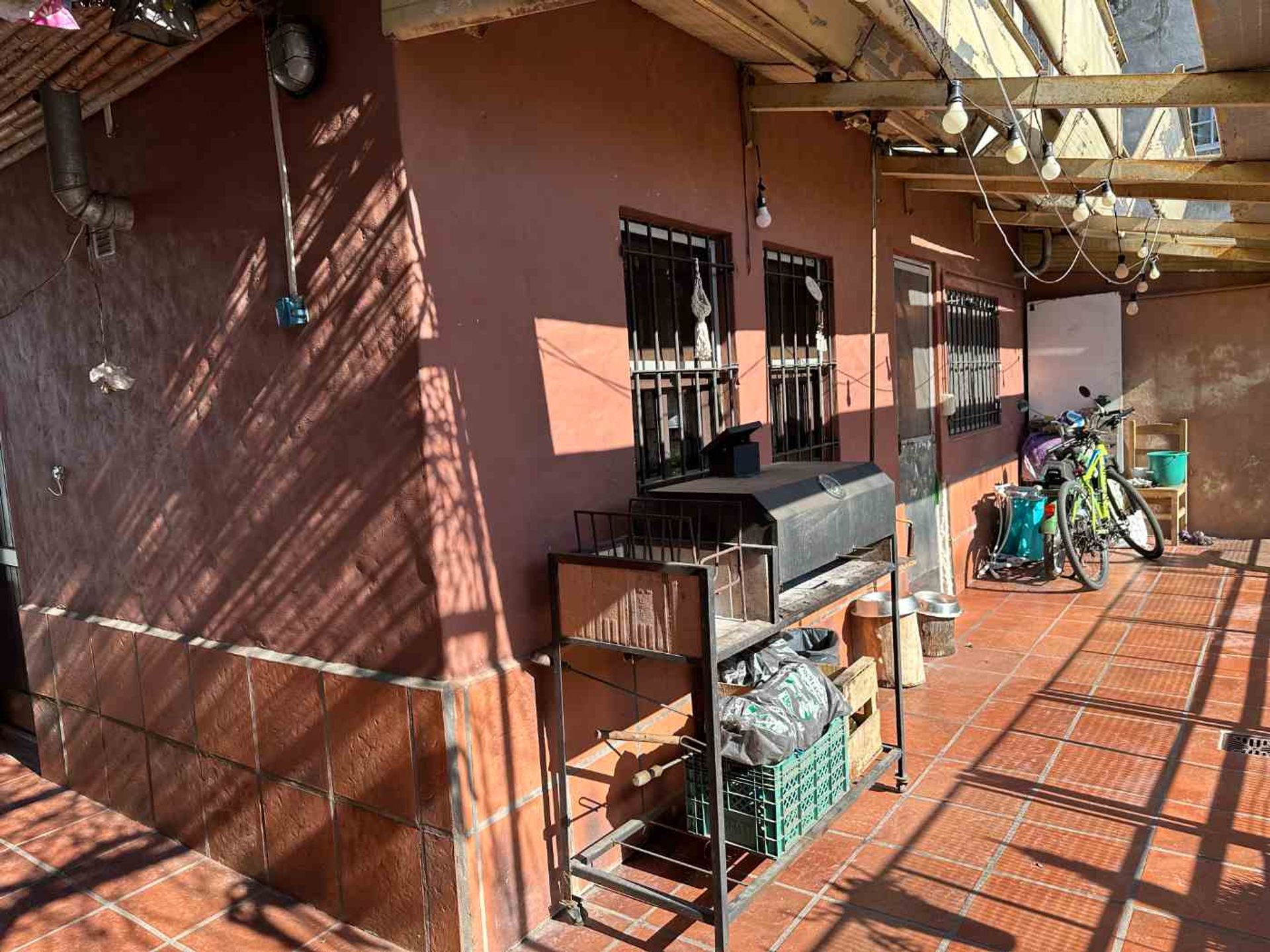 Casa En Alquiler En Villa Adelina Con Jardin