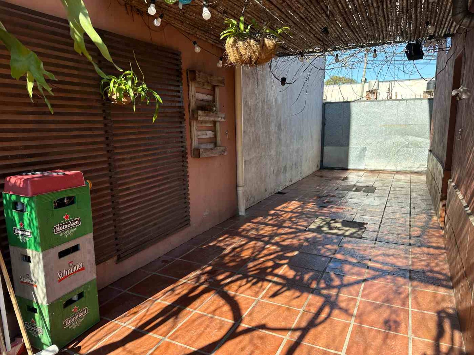 Casa En Alquiler En Villa Adelina Con Jardin