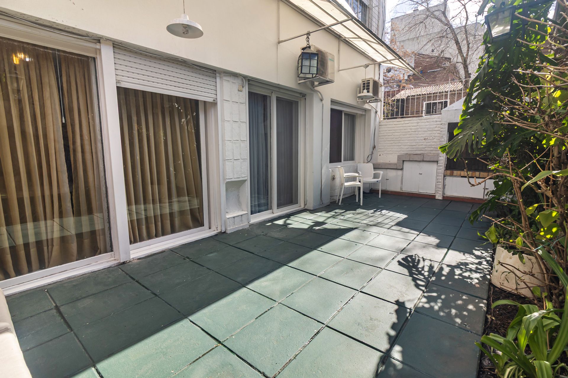 Venta Dpto En Pb 4 Amb En Acassuso- 2 Patios+ Coch