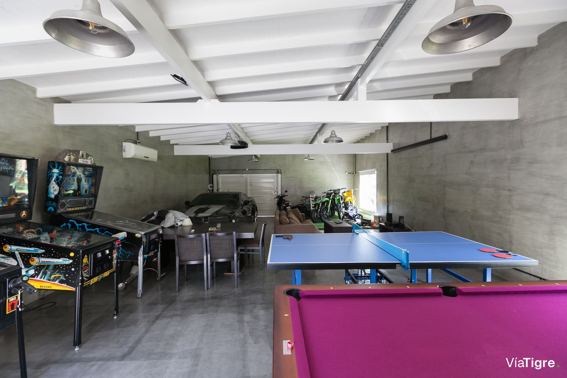 Destacada Casa En Las Lomas De San Isidro