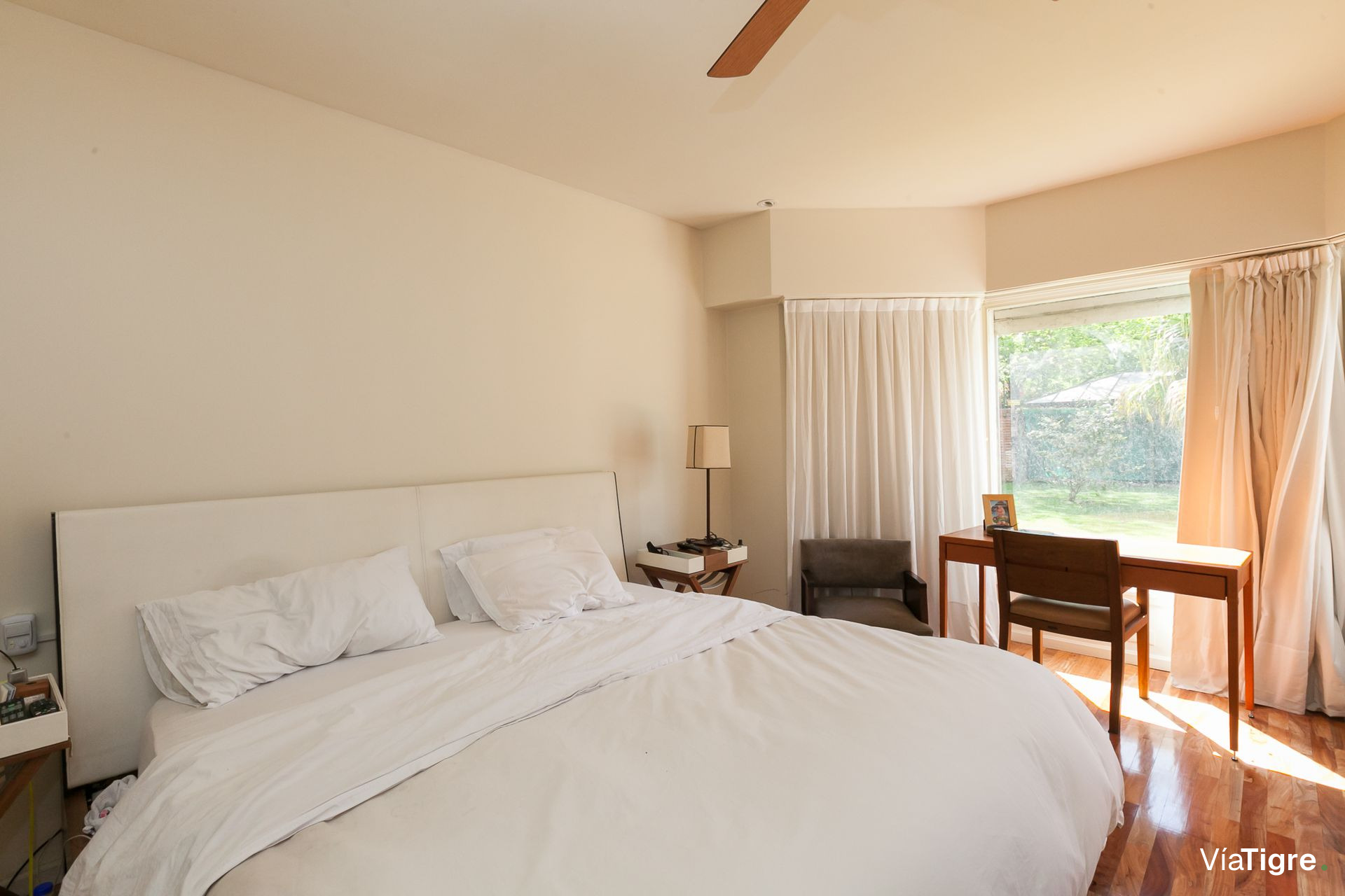 Destacada Casa En Las Lomas De San Isidro
