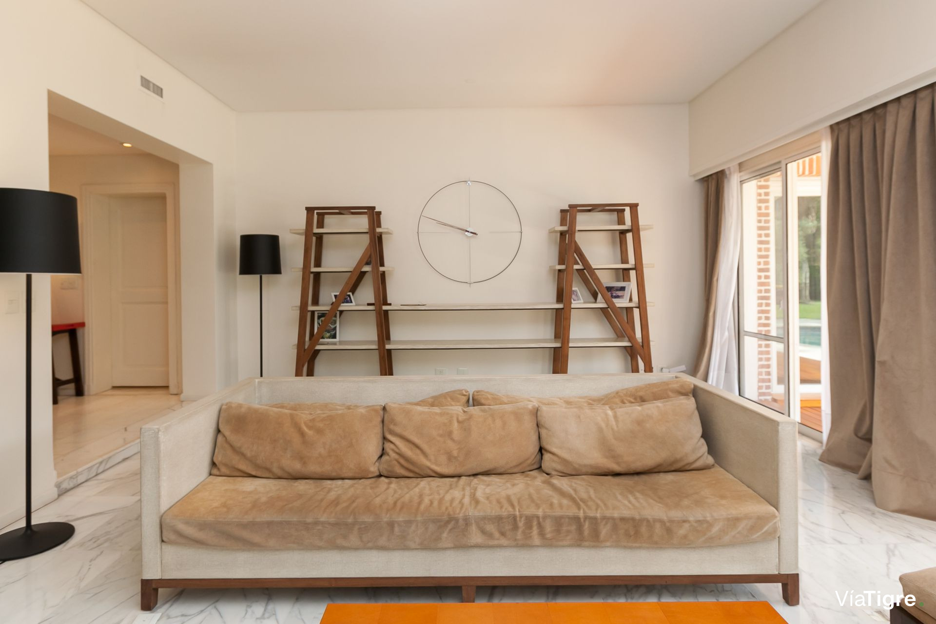 Destacada Casa En Las Lomas De San Isidro