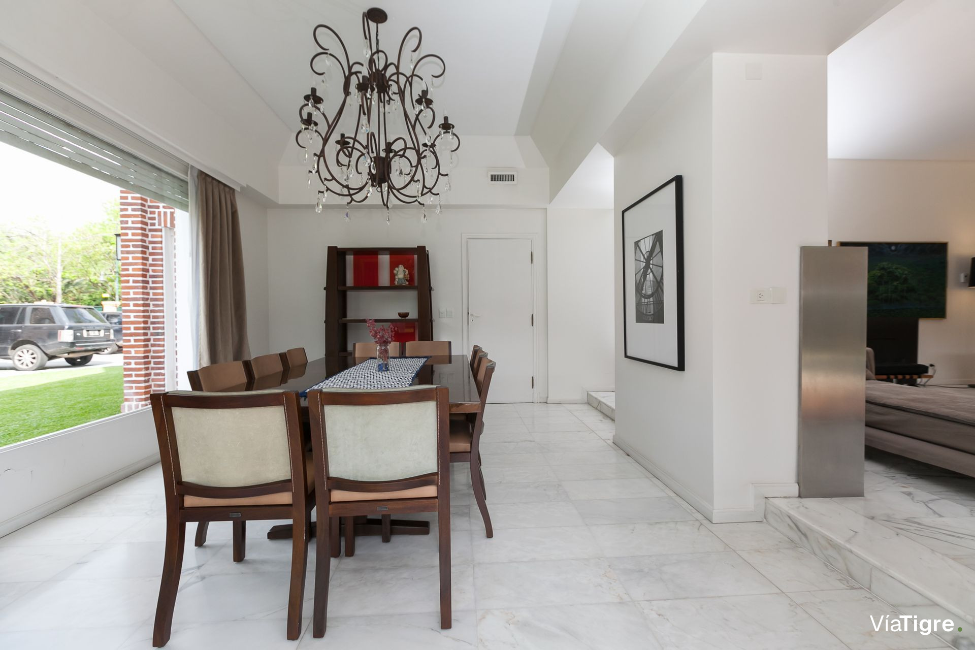 Destacada Casa En Las Lomas De San Isidro