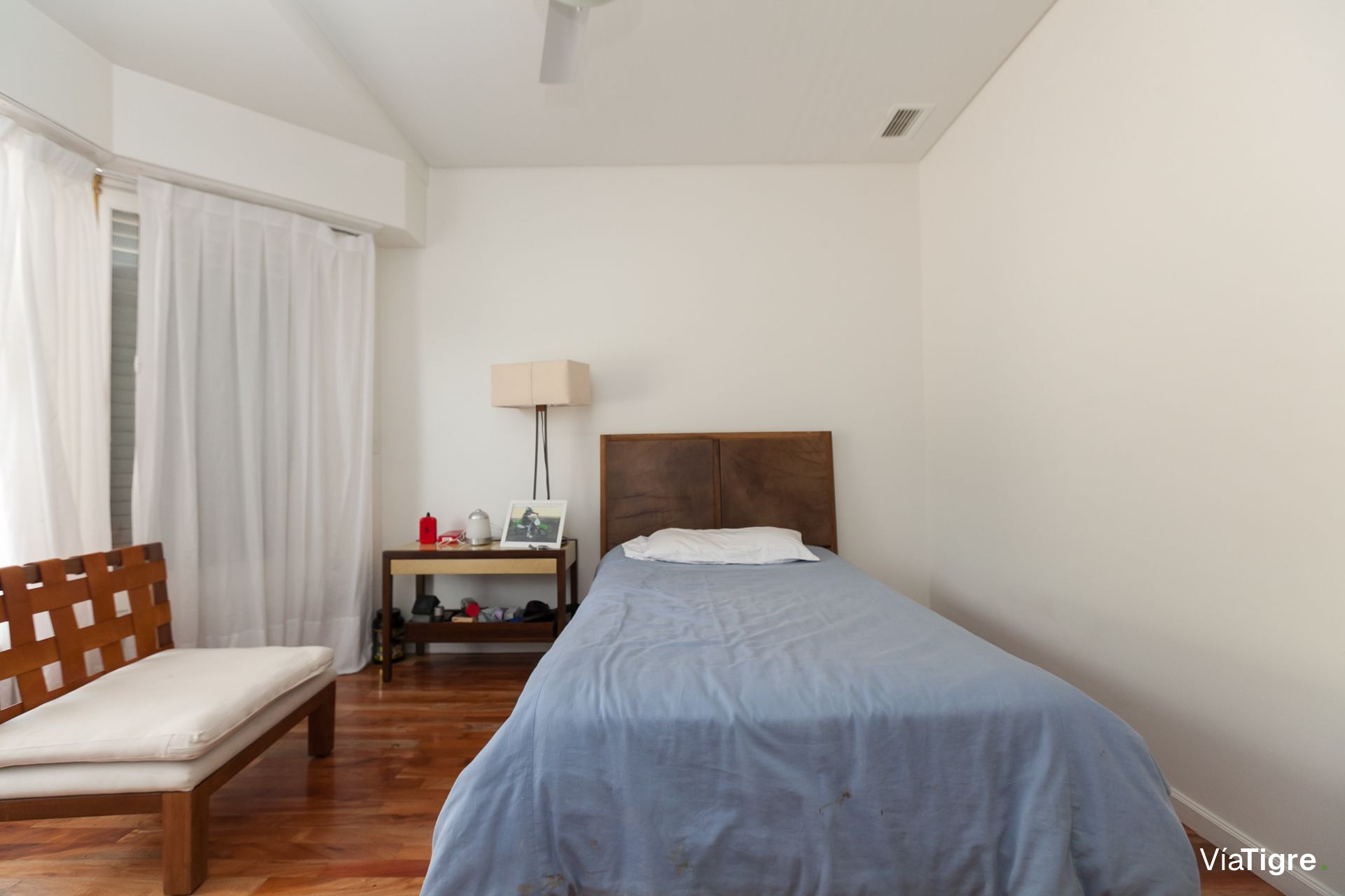 Destacada Casa En Las Lomas De San Isidro