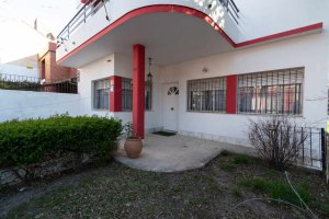 Casa en Venta en Florida – 762 m² de Lote – Pileta