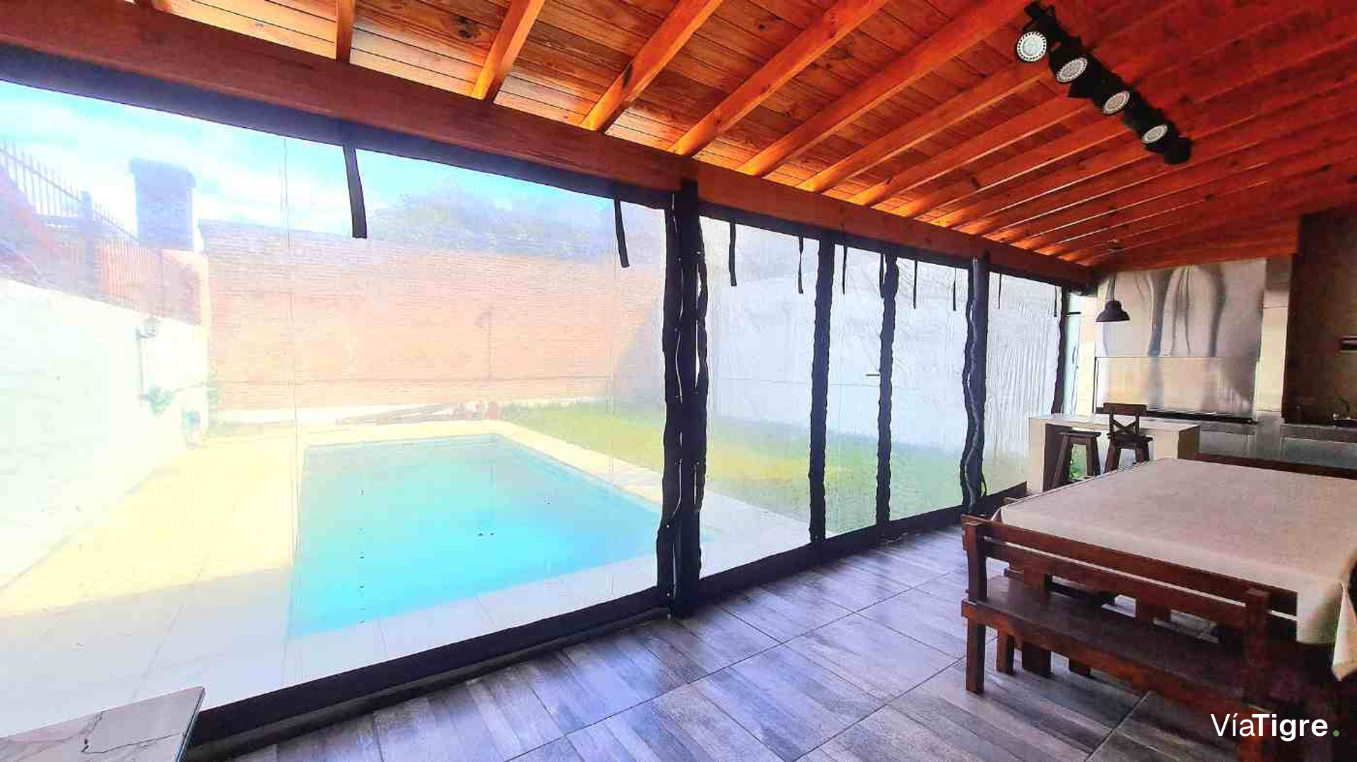Venta Casa 5 amb, Jardin, Pileta, San Isidro