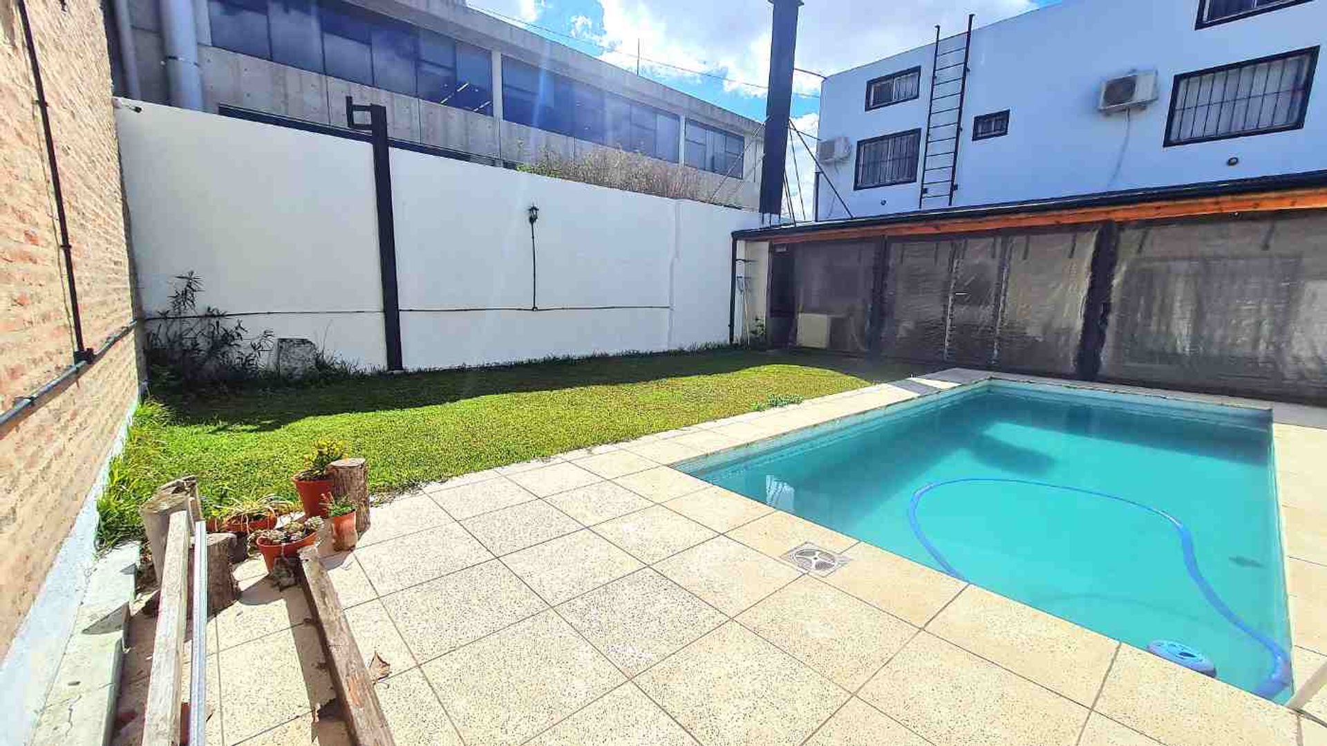 Venta Casa 5 amb, Jardin, Pileta, San Isidro