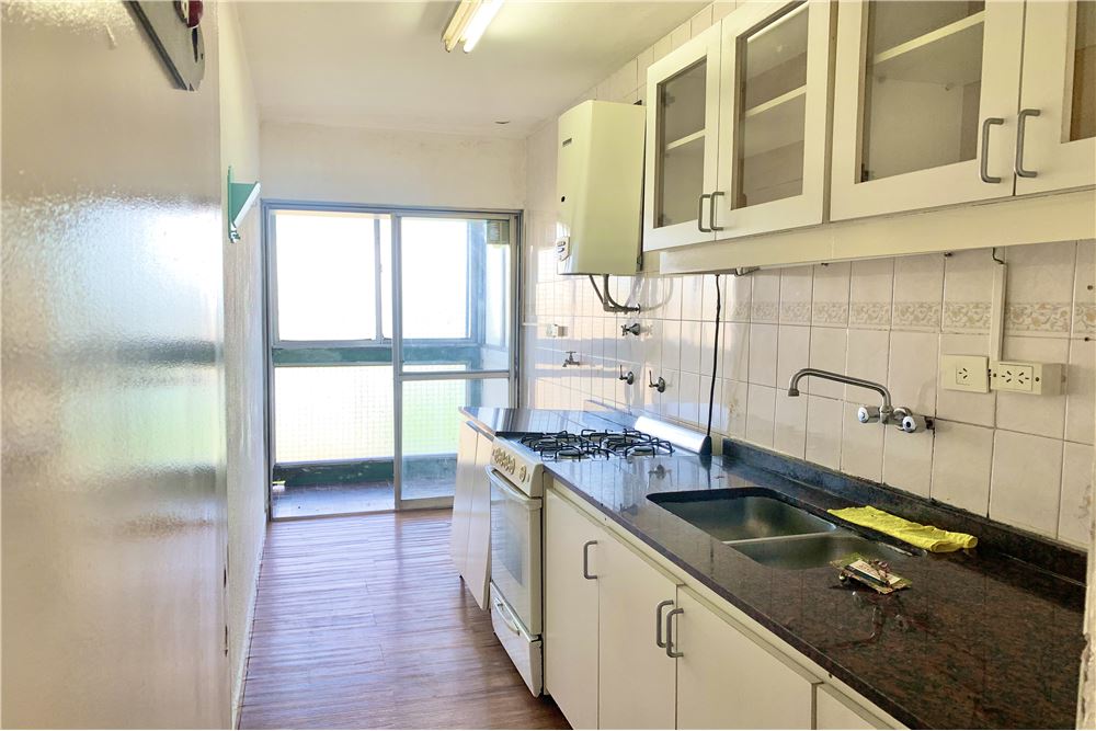 Venta Departamento 4 Amb con Balcón, Martinez