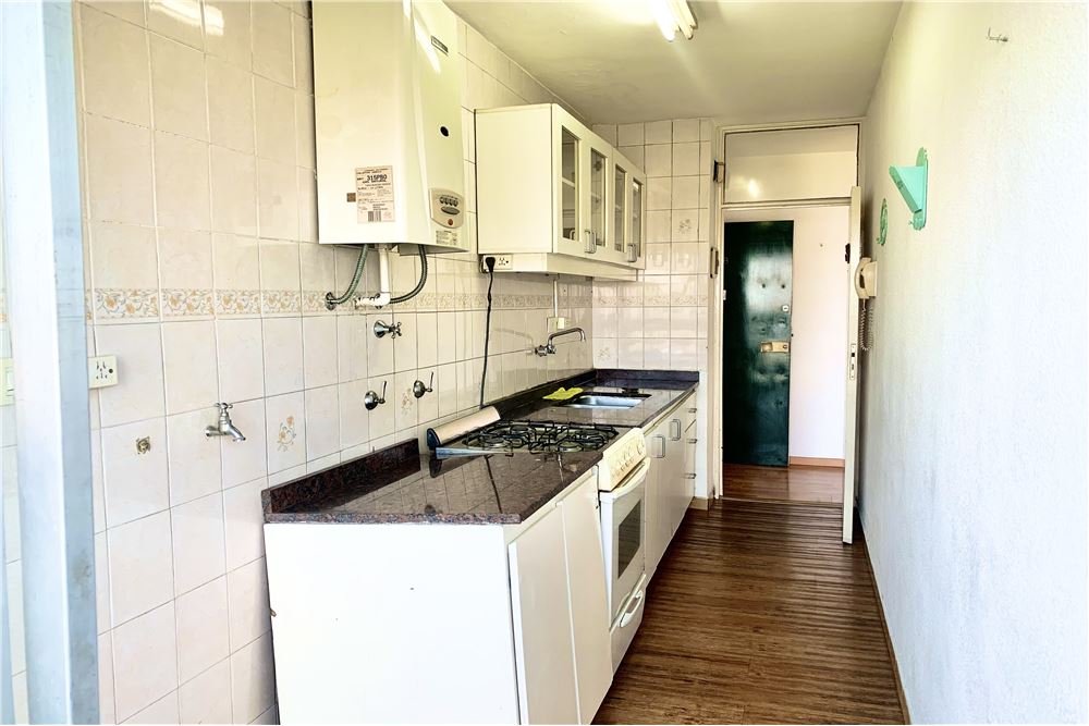 Venta Departamento 4 Amb con Balcón, Martinez