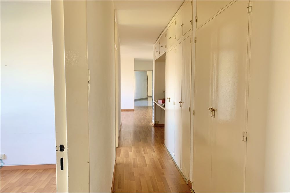 Venta Departamento 4 Amb con Balcón, Martinez
