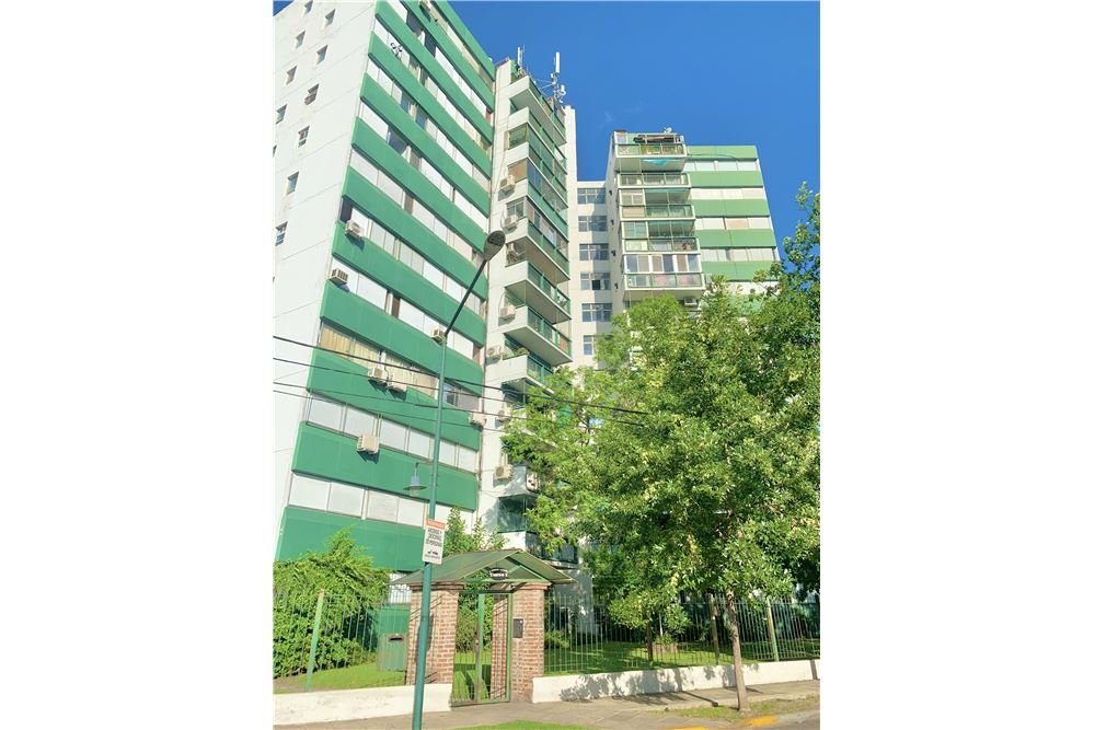 Venta Departamento 4 Amb con Balcón, Martinez