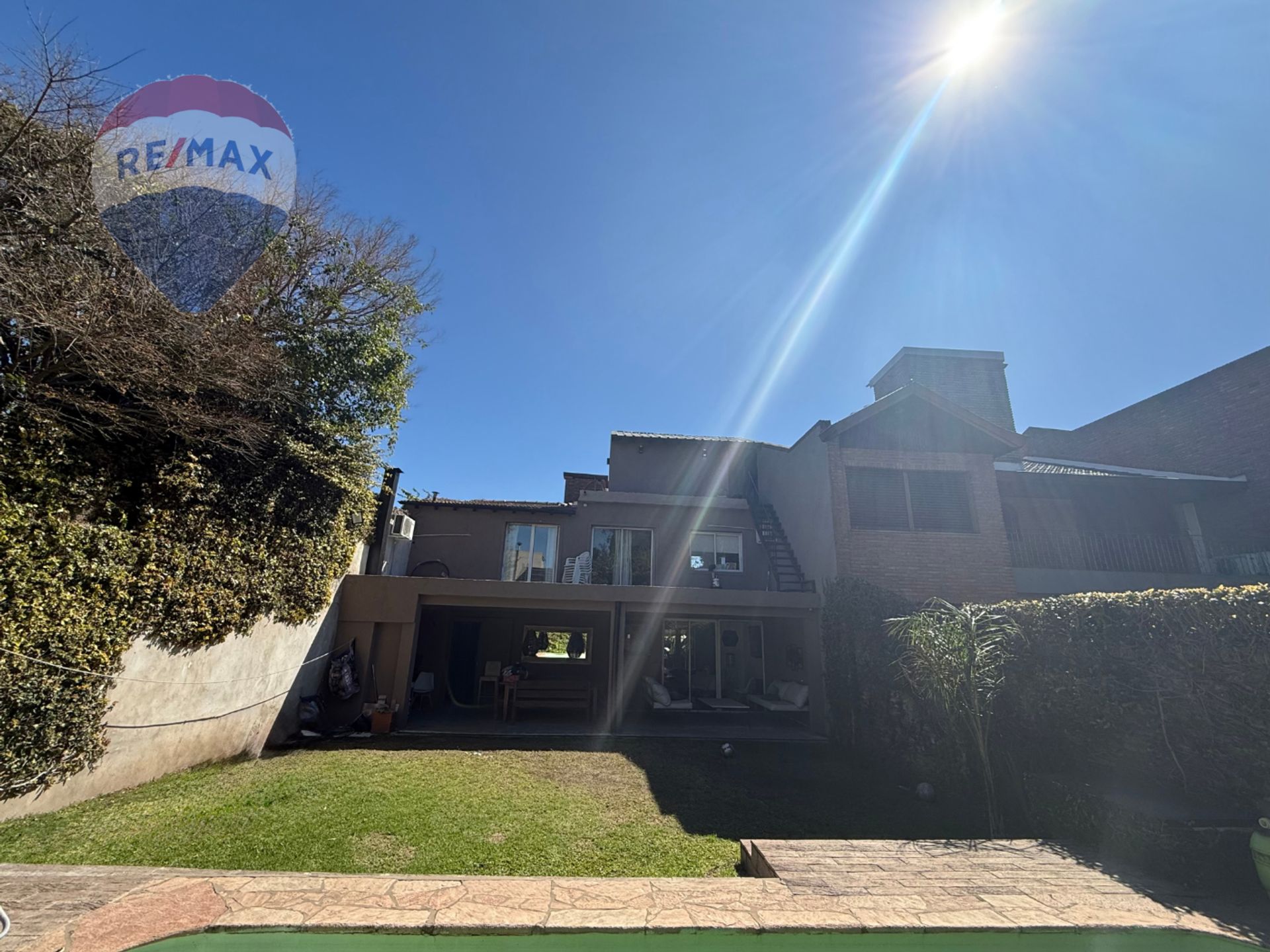 Venta De Casa En San Isidro Con Jardin Y Pileta