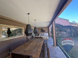 House for Sale in San Isidro with Garden and Pool