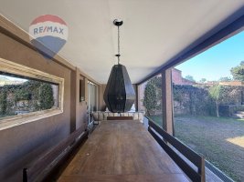 House for Sale in San Isidro with Garden and Pool