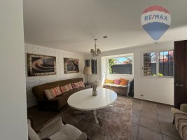 House for Sale in San Isidro with Garden and Pool