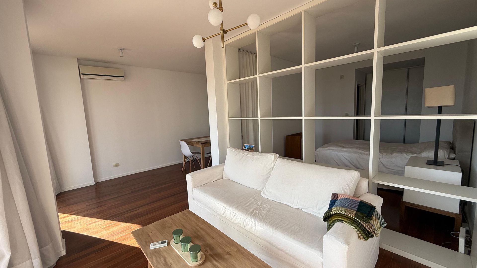 Alquiler Temp Studio con Cochera–Arboris Las Lomas
