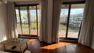 Alquiler Temp Studio con Cochera–Arboris Las Lomas
