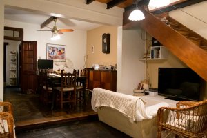 House - Sale - Victoria - 3 bedrooms