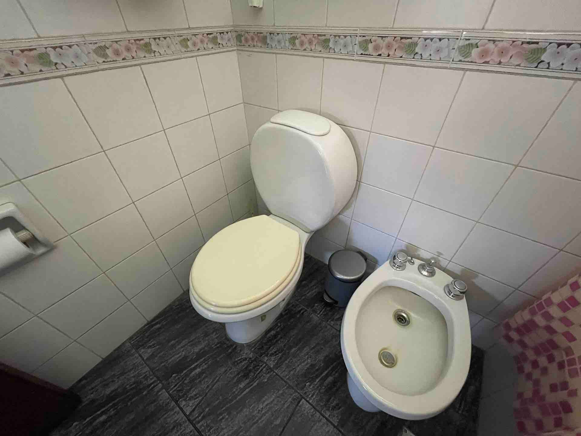 Venta Casa 4 Amb. Con Patio Y Cochera Boulogne