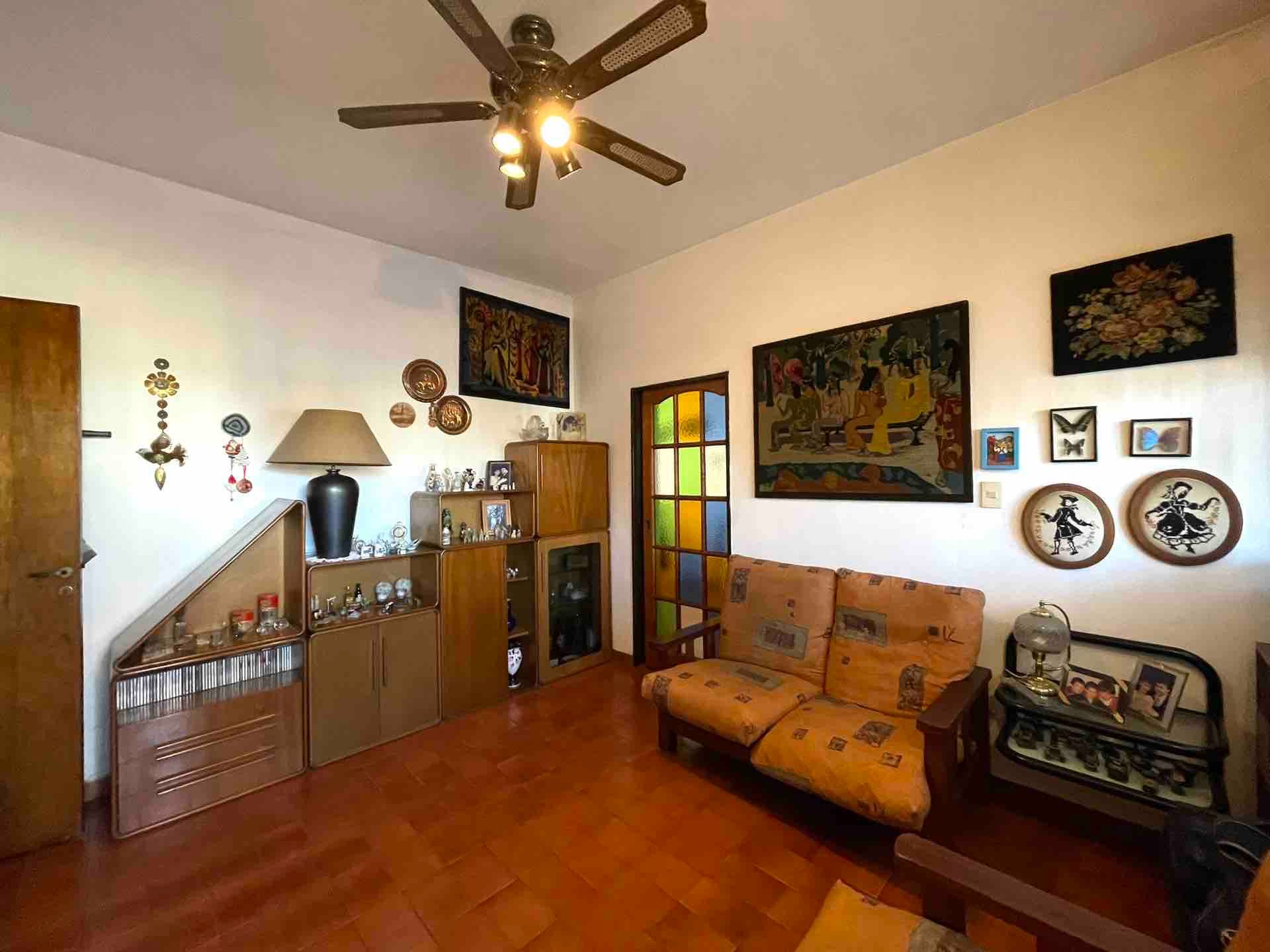 Venta Casa 4 Amb. Con Patio Y Cochera Boulogne