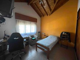 Venta Casa 4 Amb. Con Patio Y Cochera Boulogne
