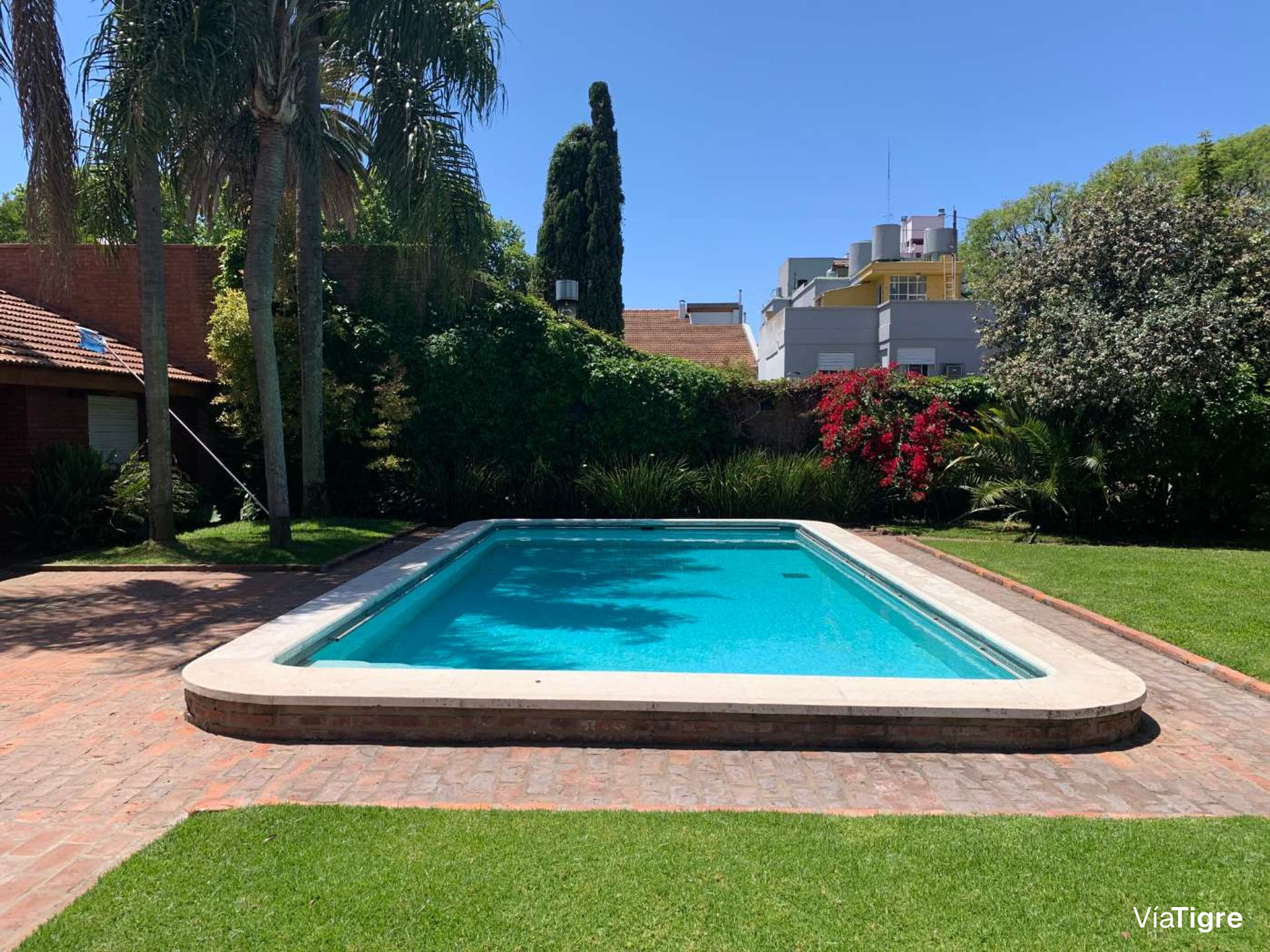 Casa 7 Amb + Dpto 2 Amb 6 Baños 3 Cocheras Piscina