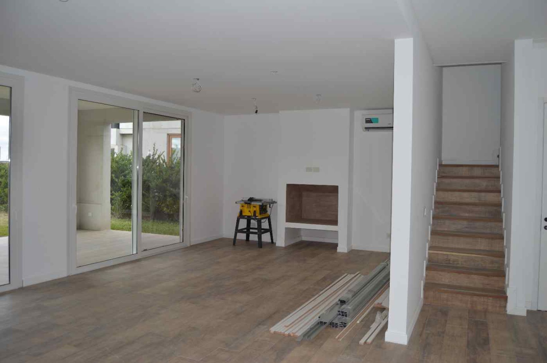 Venta Excelente Casa Al Agua - Virazon 7 Ambiente