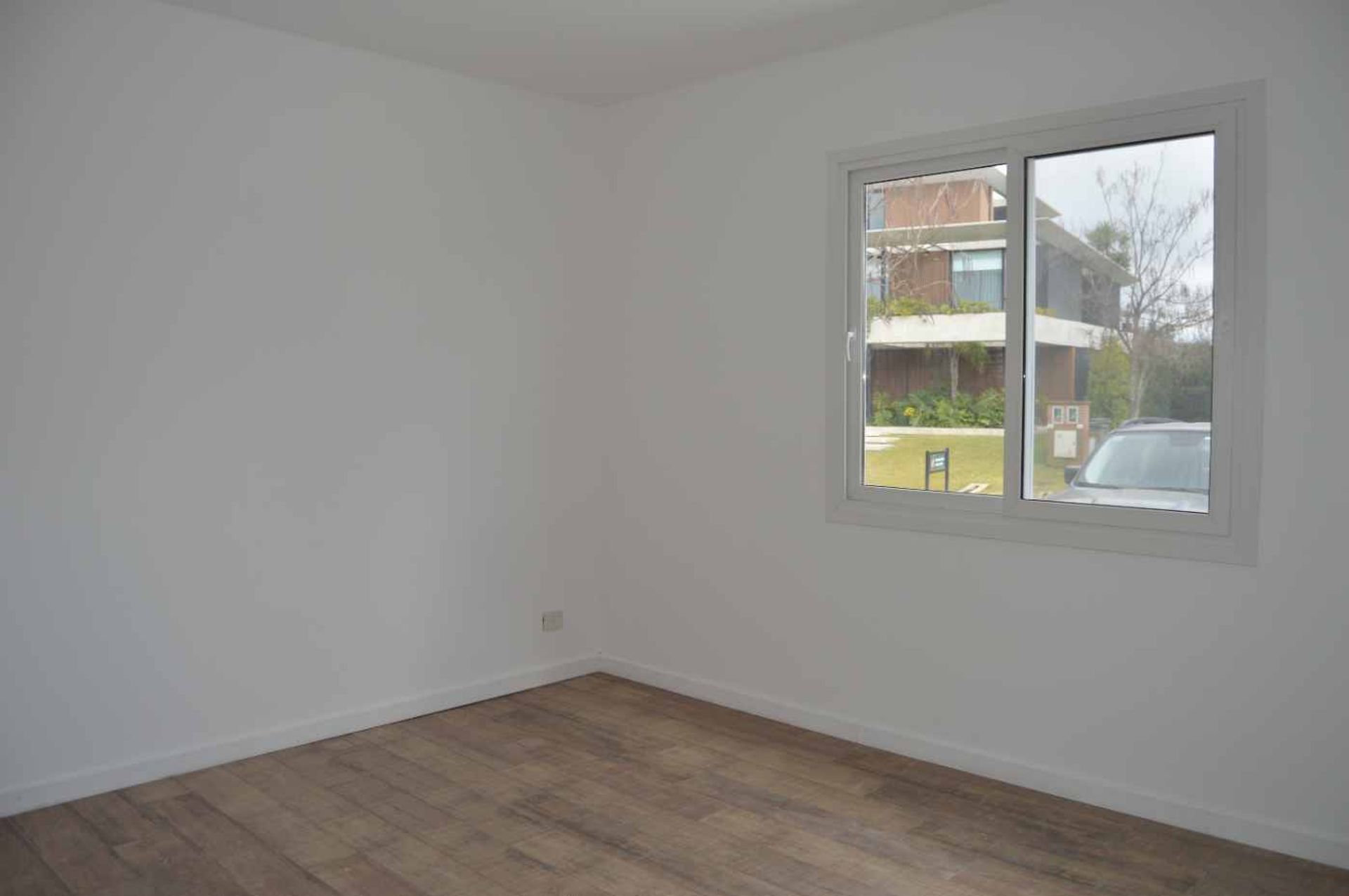 Venta Excelente Casa Al Agua - Virazon 7 Ambiente