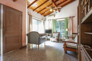 VENTA - Casa 5 Amb Cochera y Jardin - LA HORQUETA