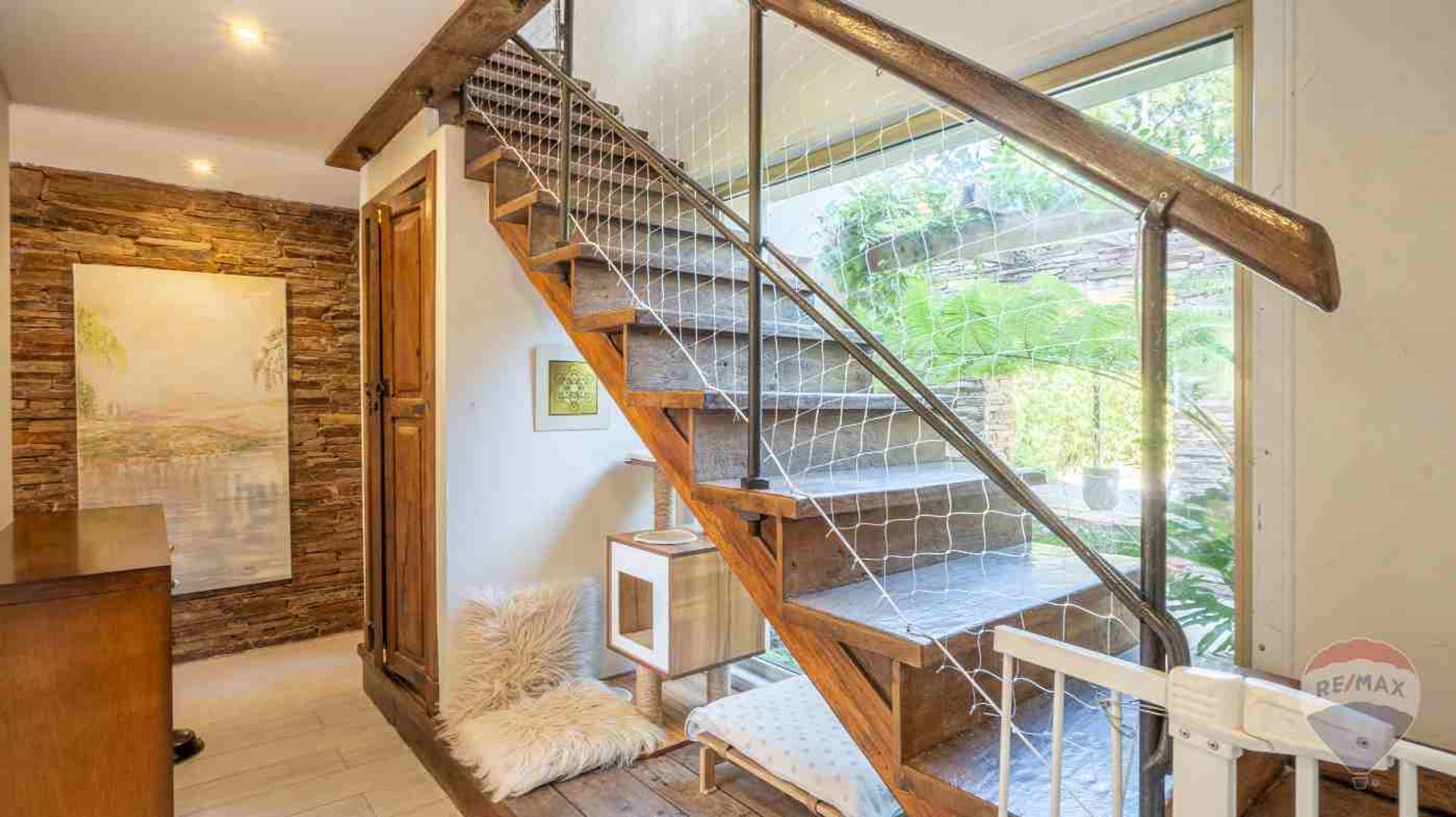 Excelente Casa con amarra prop, en Santa Catalina