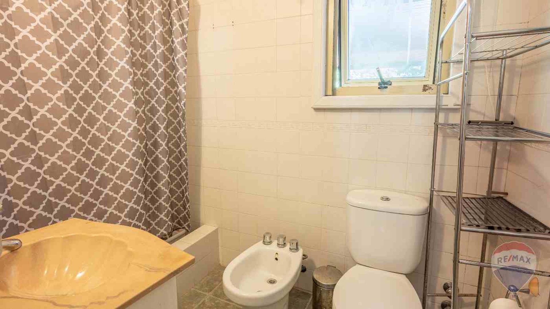 Excelente Casa con amarra prop, en Santa Catalina